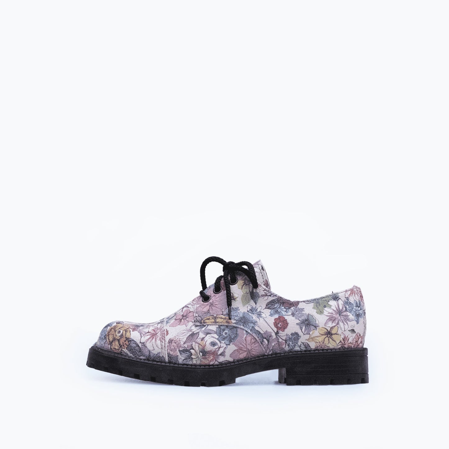 3. Samelin Floral apparatus sneakers in floral pattern, emphasizing natural leather and textile lining