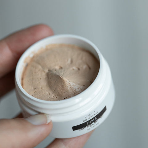 3. HOIA homespa BB Cream jar with label, studio shot