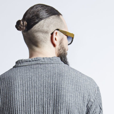 4. Close-up of back neckline and collar of KOOSdisain black and gray fishbone pattern dress