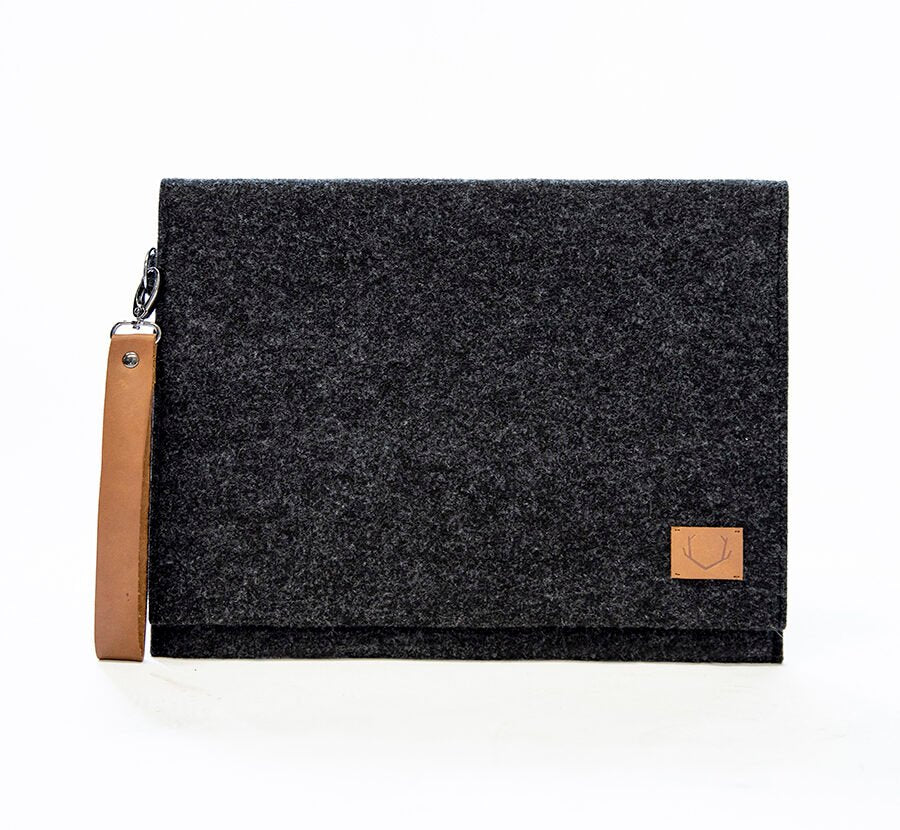 4. Front view of Nordhale Berg 13-inch black laptop bag with removable wristband