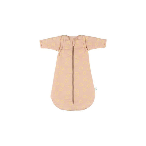 2. Front view of Trixie Baby winter-autumn sleeping bag for babies, 70 cm, featuring two-way zipper and yellow leaf pattern on pink organic cotton