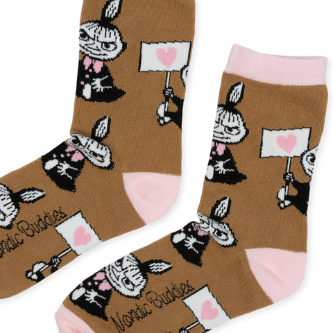 3. Close-up of brown socks with Little My design and pink hearts, showing NordicBuddies text