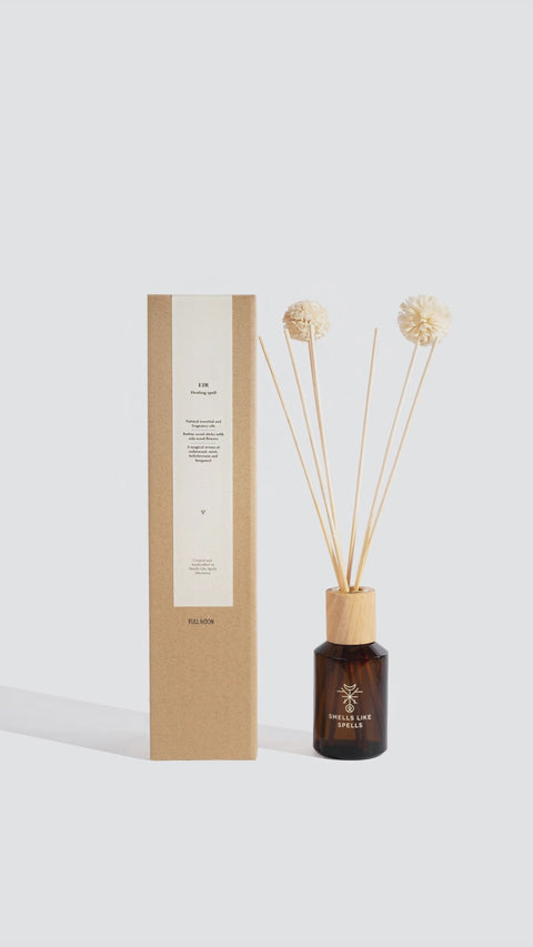 🌿 Want your home to smell like a serene Nordic morning?
Meet EIR by Smells Like Spells, a minimalist #ReedDiffuser in amber glass with eco-friendly packaging. Bergamot, mint, cedar and saffron blend into soft, airy notes that calm and energise.
Set the reeds, open the windows, let the room reset. Handmade in Lithuania for your everyday rituals, save this for your next home refresh. link in bio. #SmellsLikeSpells #HomeFragrance #NewArrivals