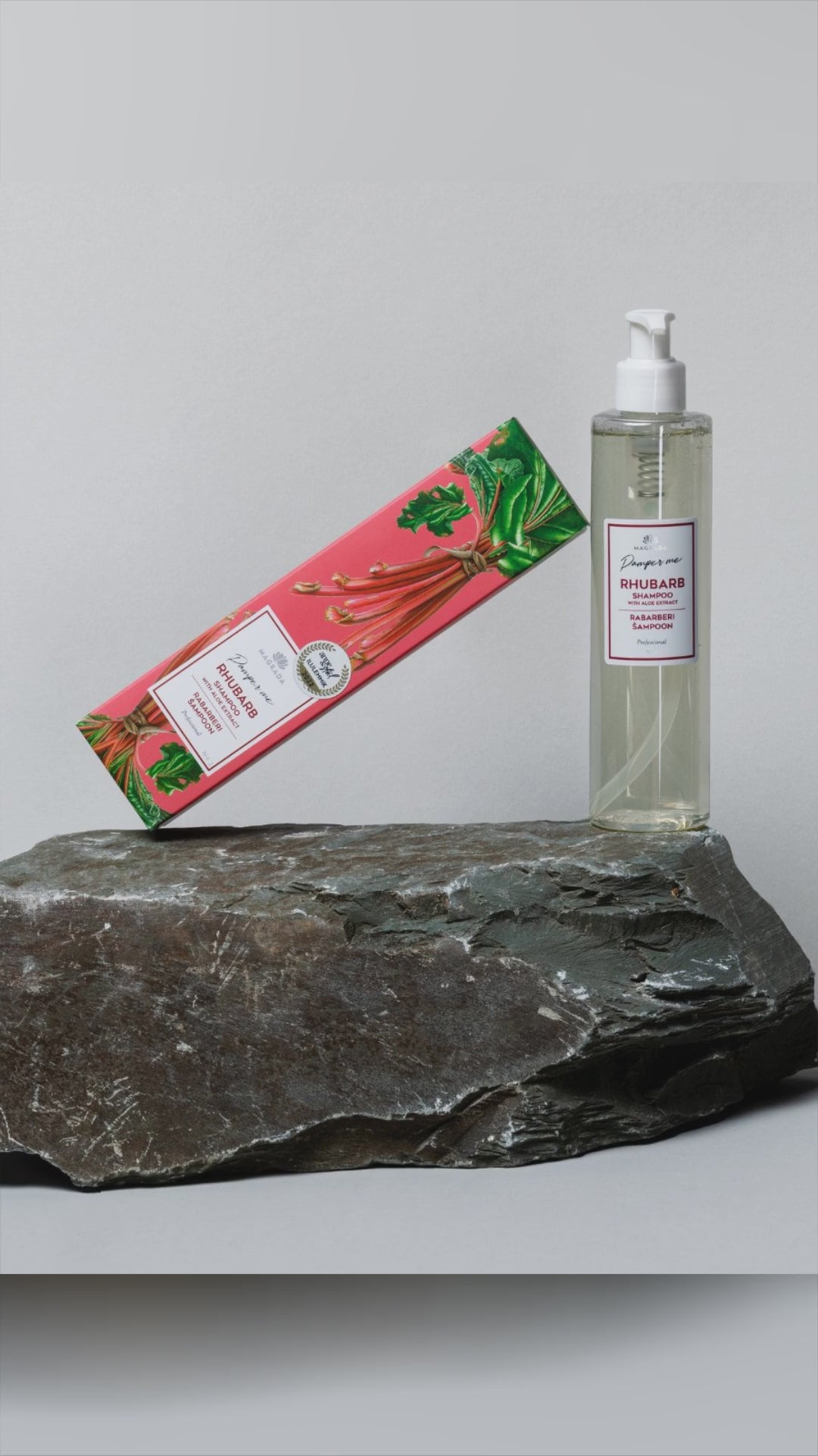 đ Feeling like a little hair therapy? Dive into the lush, creamy world of rhubarb-infused magic. Ever wondered how to turn an ordinary shower into a rejuvenating retreat? Discover our MagradaOrganic touch with every wash! Each drop boasts a blend of soothing rhubarb and hydrating aloe, marrying nature with vibrant salon finish. Crafted in Europe, because quality matters. Curious for more? Your hair's secret weapon is waiting. Explore the full story in bio, and make salon-worthy hair an everyday