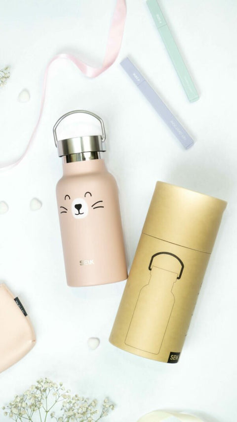 2. SEIK pink cat-themed thermos with stainless steel cap, displayed with eco-friendly packaging