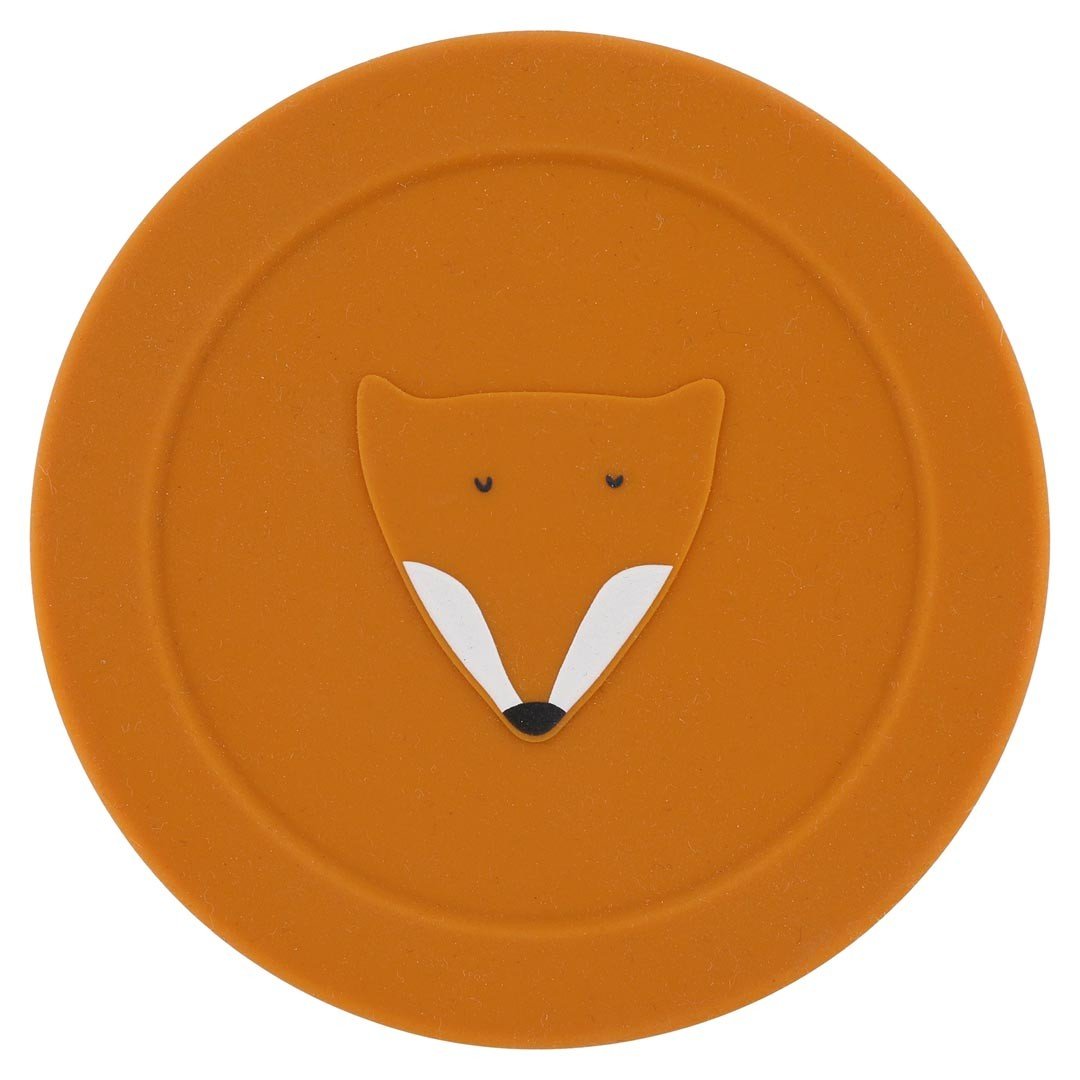 3. Close-up of orange silicone lid with fox design, part of Trixie Baby snack container