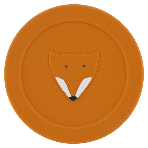 3. Close-up of orange silicone lid with fox design, part of Trixie Baby snack container