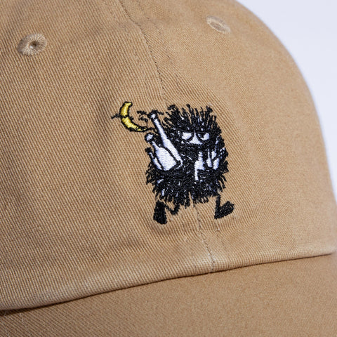 2. Close-up of Moomin Stinky Dad Cap embroidery detail on brown cotton fabric