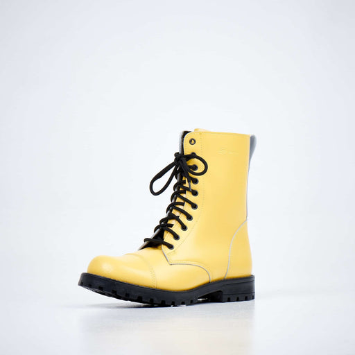 1. Studio shot of Samelin 511 Yellow boots with black laces, showcasing water-repellent natural leather and punk-style design