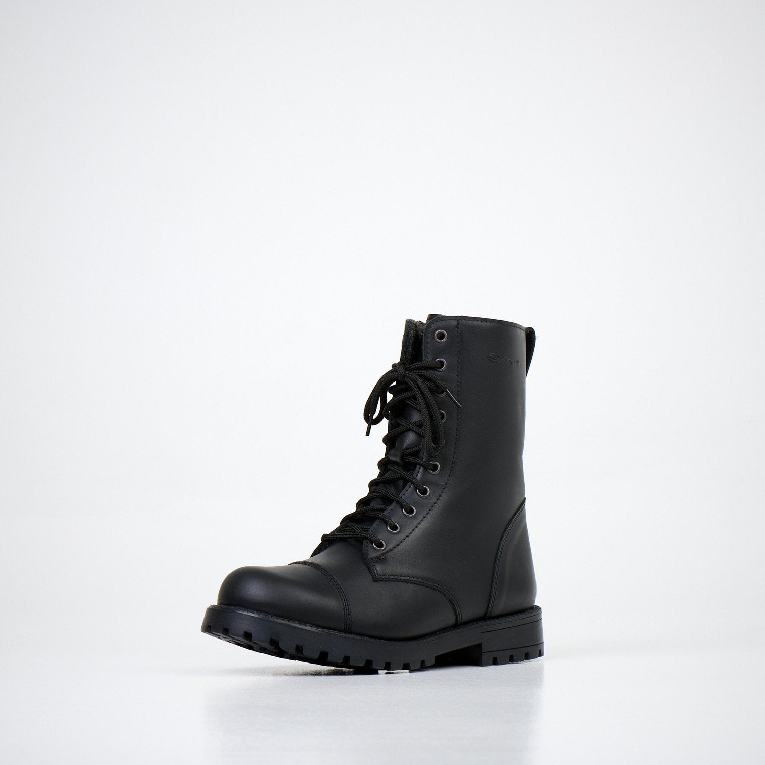1. Unisex red Aviator Boots by Samelin in studio setting, showcasing water-repellent leather and durable PU outsole