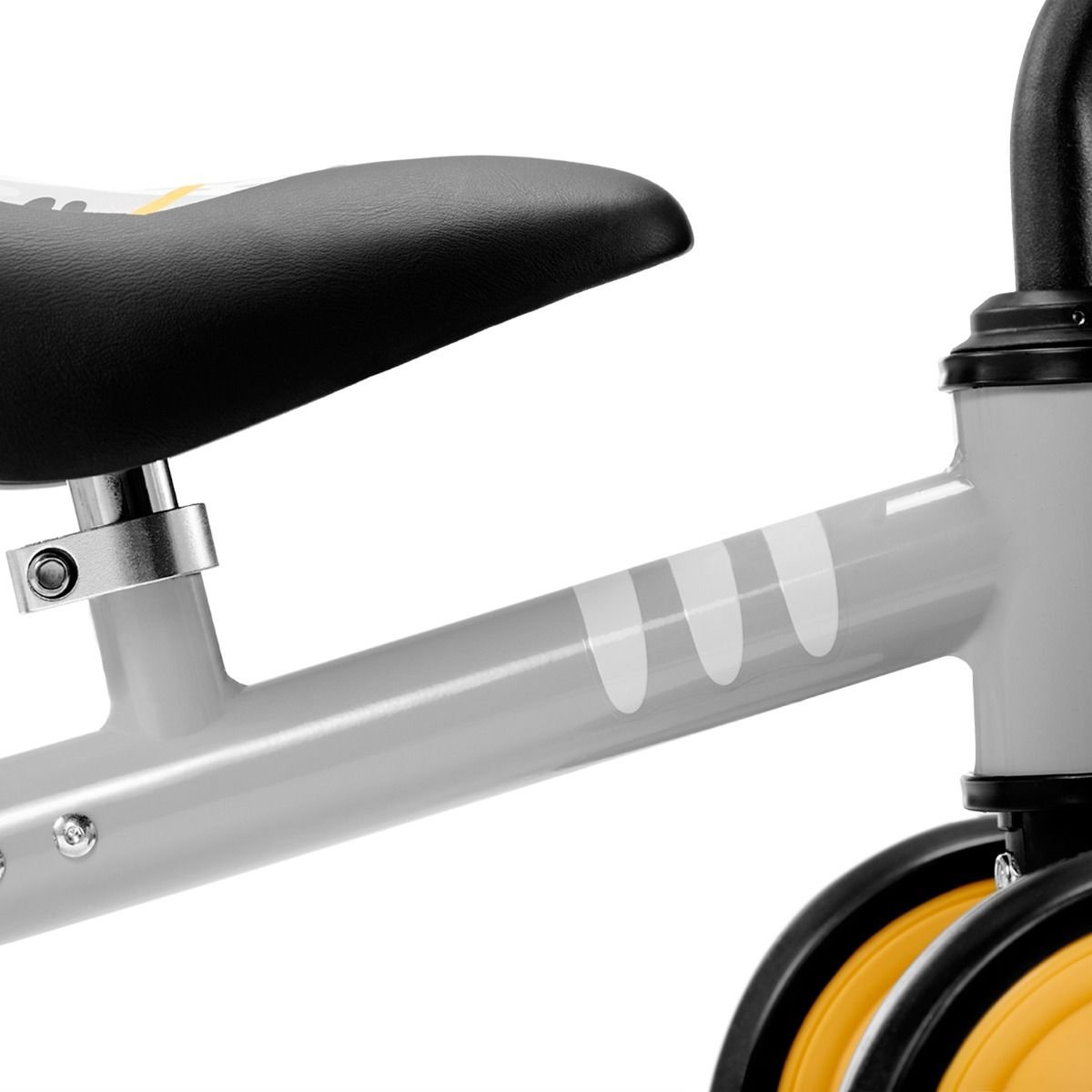 3. Close-up of Kinderkraft CUTIE balance bike frame and seat attachment