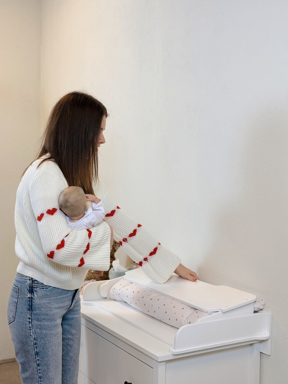 Pārveidojamais pārtinamais galds