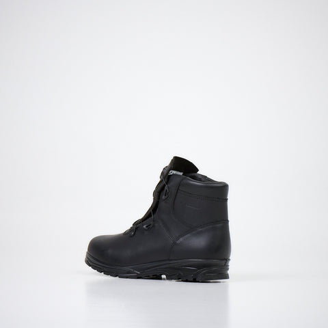 2. Samelin 614278100 waterproof boots with Winch fastening, angled side view in studio