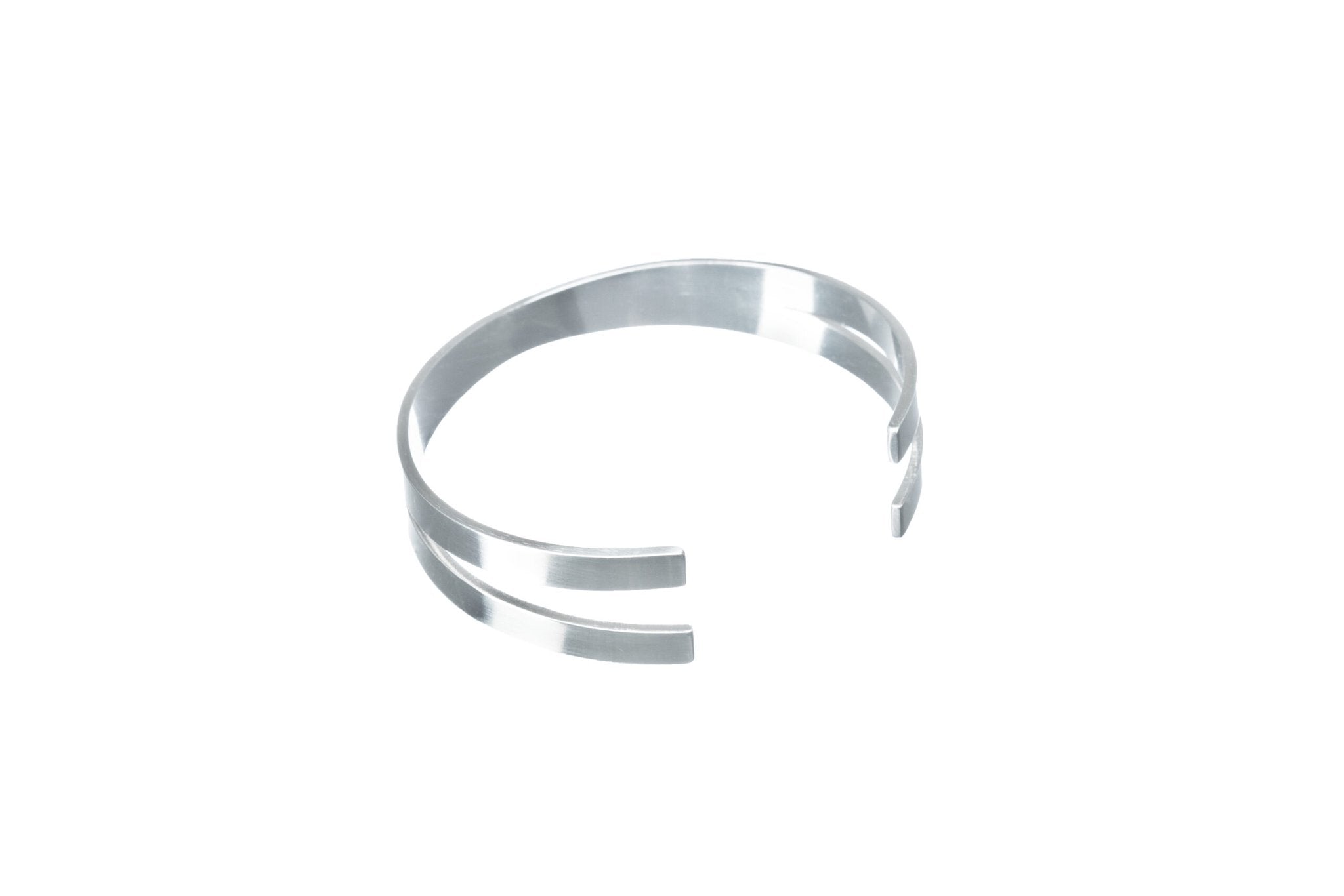 6. Studio shot of Lentsius Exo bracelet, highlighting durable upcycled materials