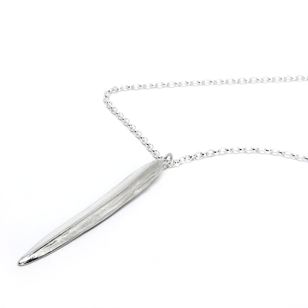 2. Close-up of Agnes Veski Jewellery SRPING Leaf Necklace in silver plating, showcasing the pendant and chain detail