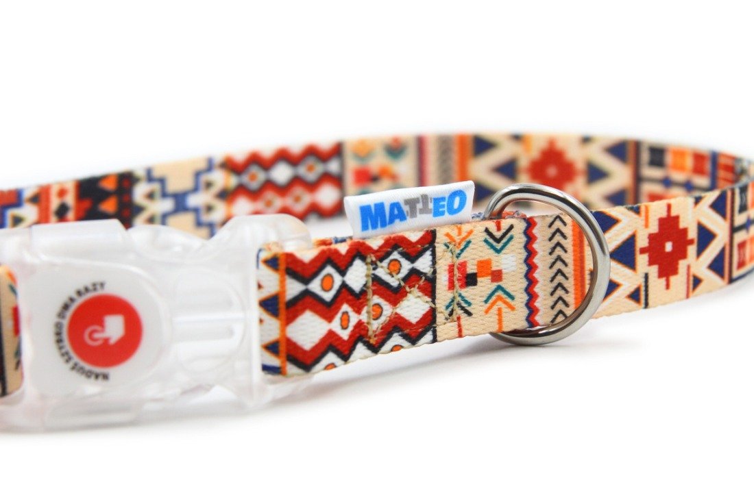 5. Close-up of Matteo Boho dog collar with colorful pattern and LED buckle