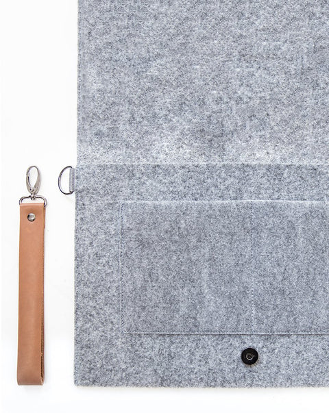 4. Close-up of Nordhale Berg 15'' laptop bag interior with detachable wristband