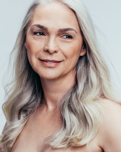 5. Portrait of a woman with clear skin, representing the effects of Nurme Micellar Water