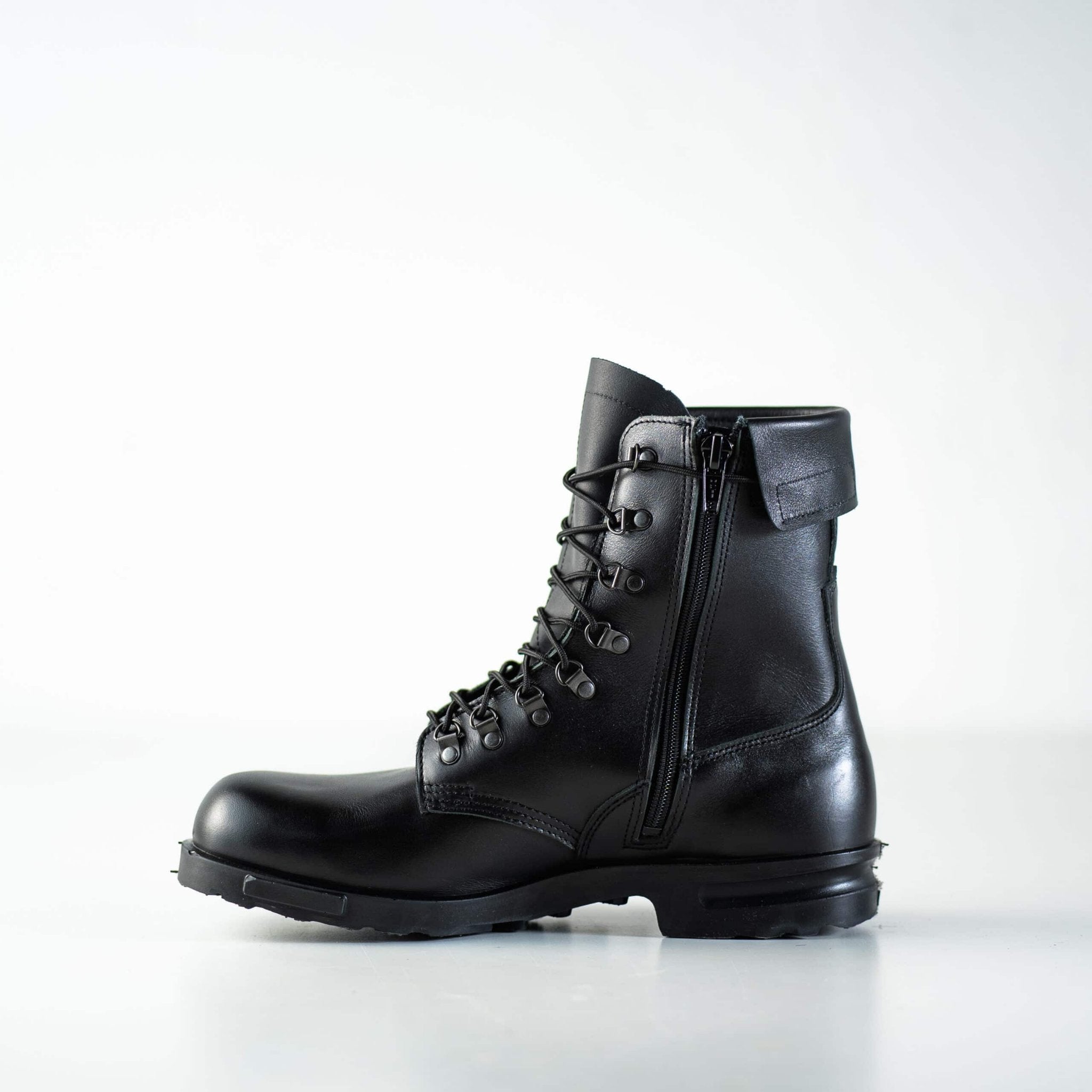 10. Samelin Hawk Pilot Boots with inner-side zipper, studio shot highlighting design features