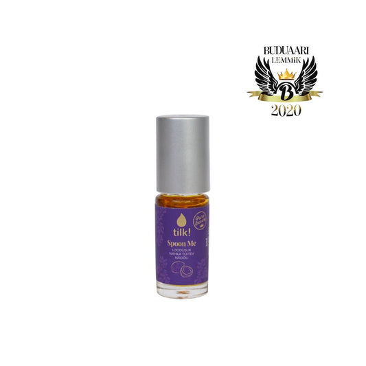 2. Award-winning Tilk! Spoon Me Vitamin Oil for dry skin, 5ml bottle with Buduaar Lemmik 2020 badge, studio shot