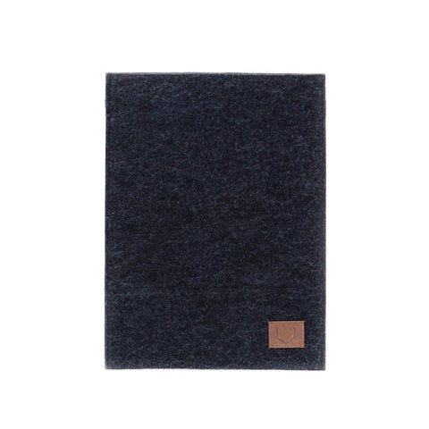 2. Studio image of Nordhale Bodem 13' black laptop sleeve made from recycled PET felt