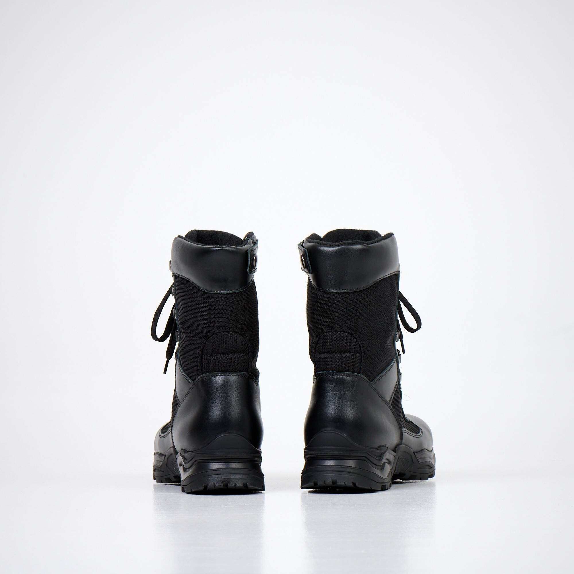 5. Rear view of black Samelin 590 Desert Boots with Zipper, showing durable heel and ankle support