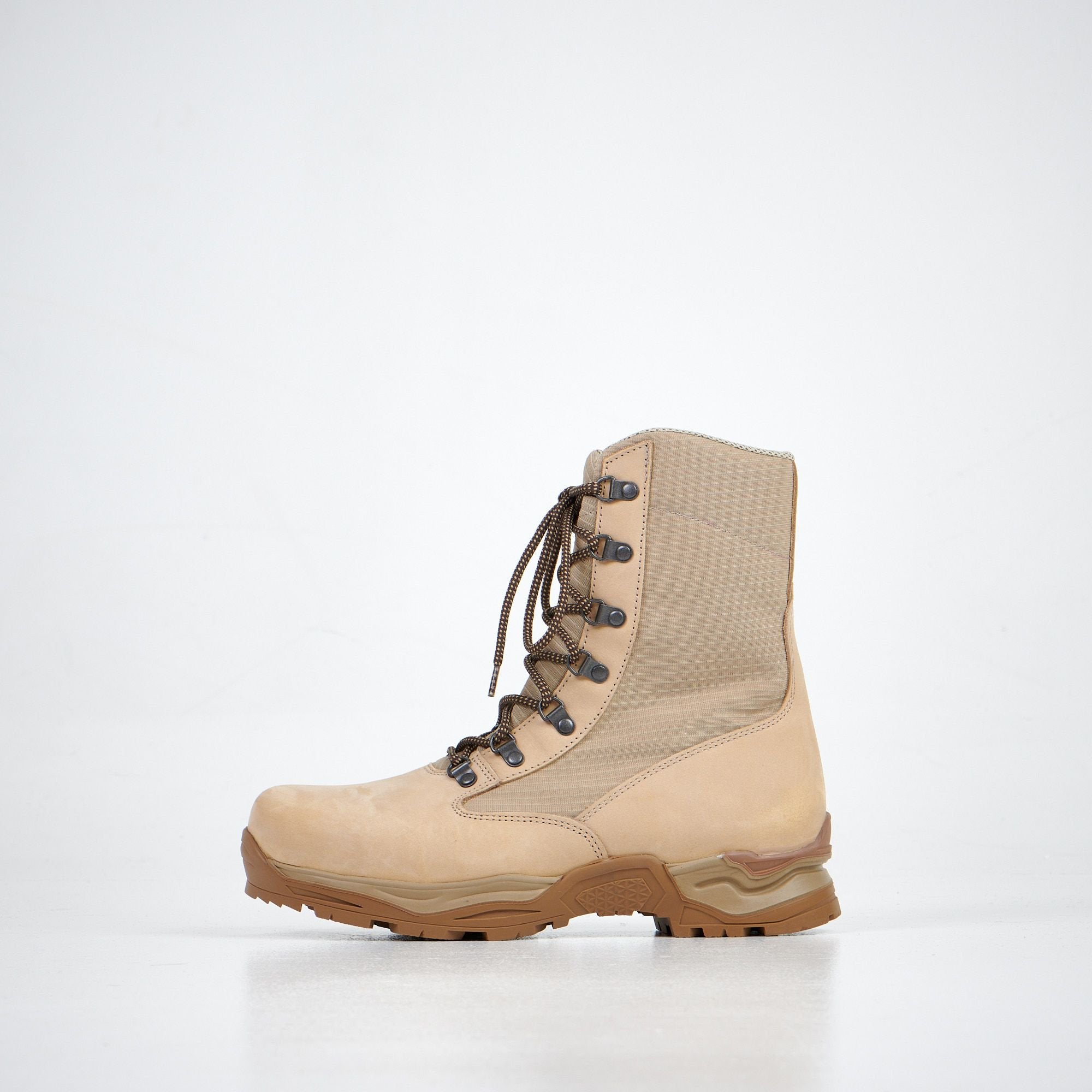 1. Samelin 598 Desert Boots 2.0 in beige nubuck leather, side view in studio setting