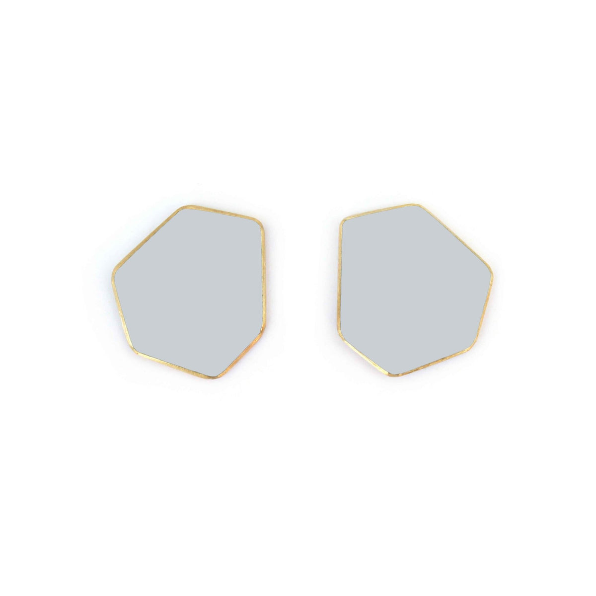 8. Lisa Kroeber Jewellery MINI earrings in light gray, studio shot