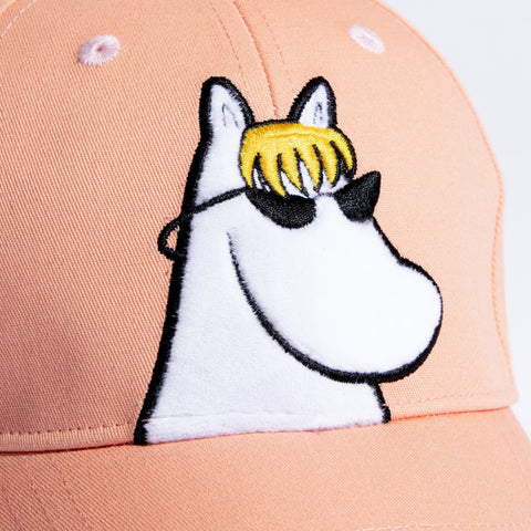 3. Close-up of Moomin Snorkmaiden embroidery on pink kids cap