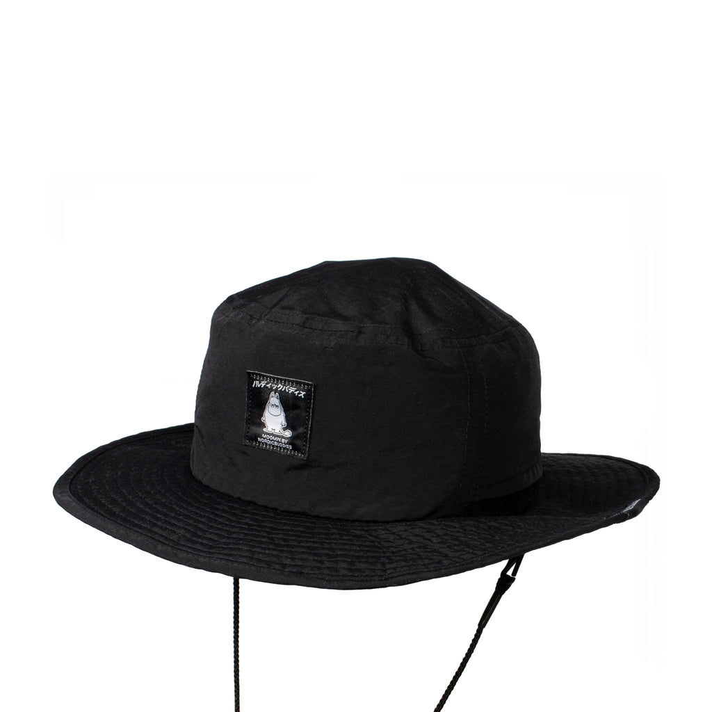 6. Side view of Moomintroll Brimmer Hat in black, highlighting brim and Moomin logo