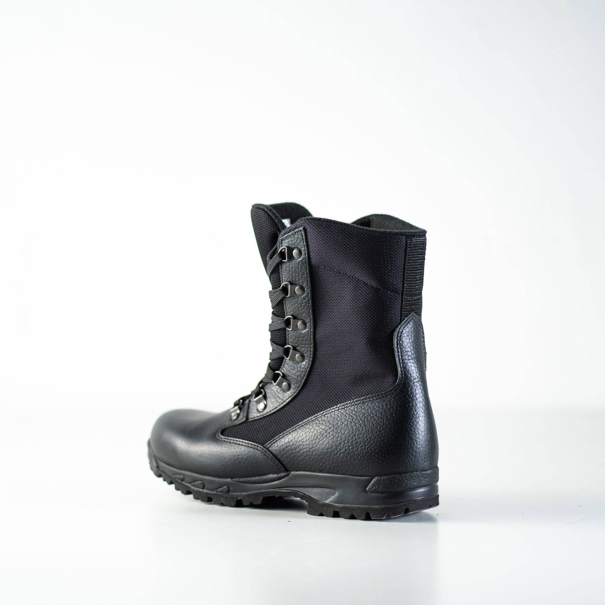 4. Black Samelin 598 Desert Boots Davos shown from the back in studio setting