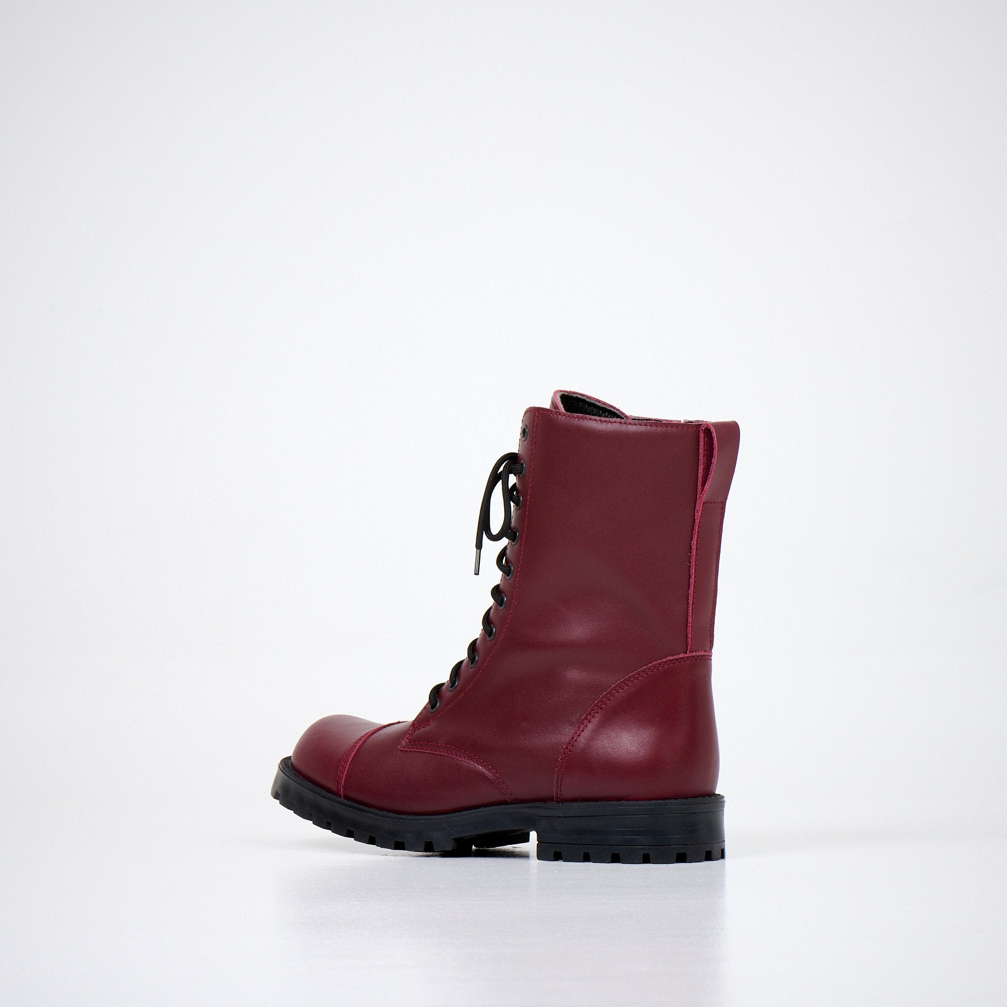 4. Samelin 511 Burgundy boot in genuine leather, side view from the back