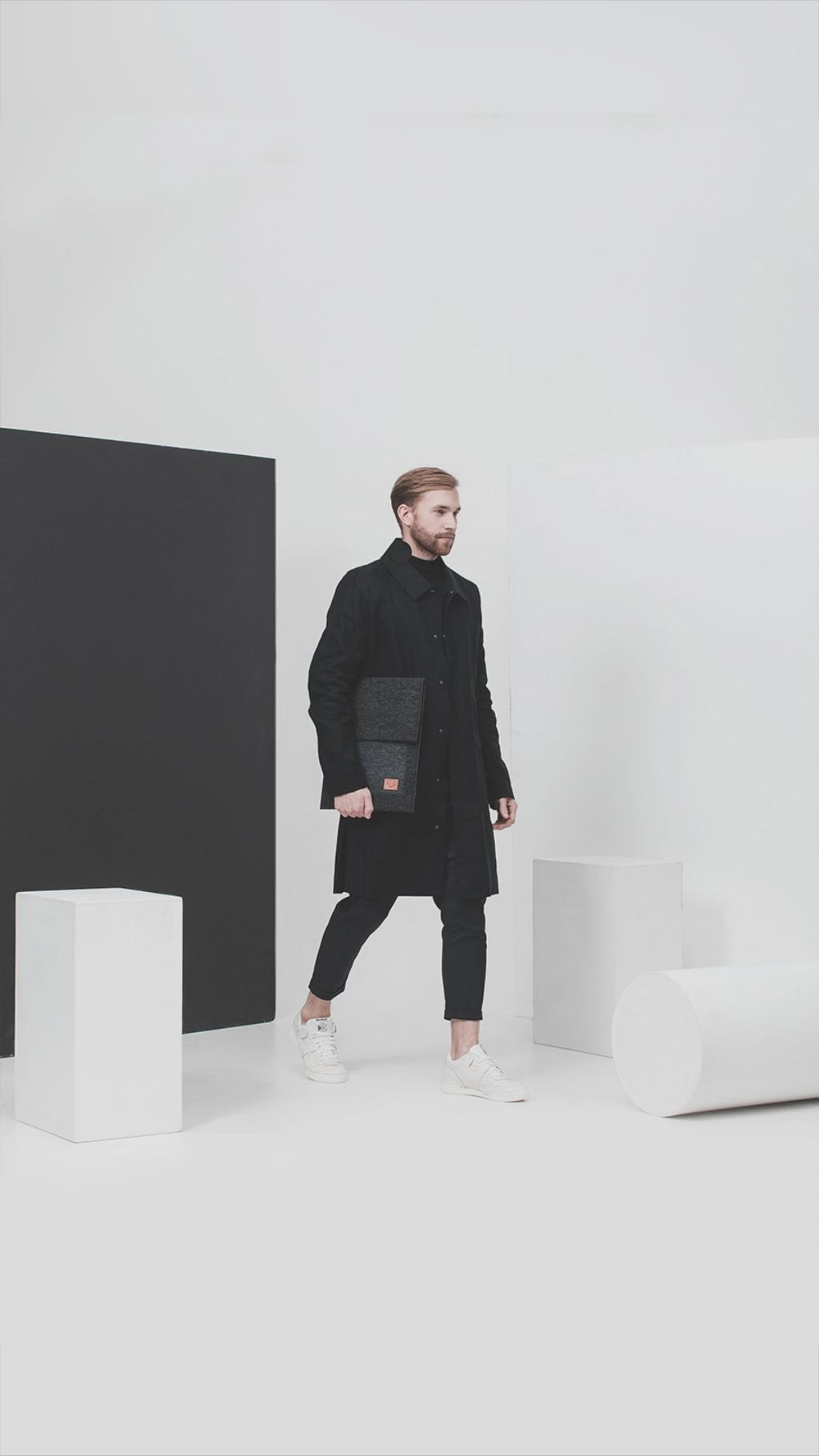 ✨ Uncover the minimal magic of Malmö! Crafted in Estonia, the Malmö 13' Laptop Sleeve marries sleek design with sustainability. Recycled PET felt ensures your tech travels safe and sound. Curious about its magnetic closure and functional front pocket? It's all about balancing style with practicality. This bestseller is the perfect companion for your laptopadventures. Discover it now—link in bio! Nordhale EcoFriendly