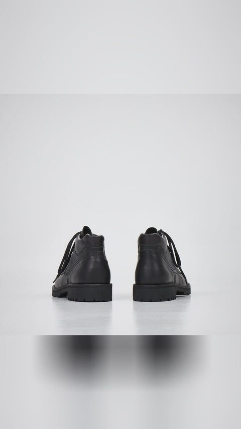 🖤 Why do these handmade boots feel better every step?




2mm natural leather, stitched rubber soles, EVA comfort. Handmade in Estonia with a 2-year warranty.

Unisex, sizes 35 to 52. City to countryside, structured outside, soft inside.

Made to order, ships in about 7 to 14 working days. Use code SOCIAL10 and get yours via link in bio. #Aipi #Boots #Handmade #Estonia