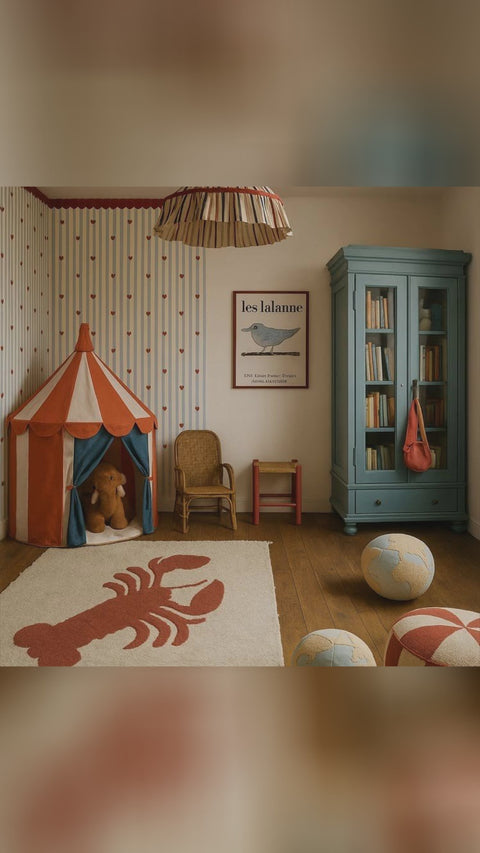 🇫🇷 Hearts + stripes = instant storybook.

280x100 cm. Easy match. EU non‑flammable. Matte paper. #Dekornik #Wallpaper

Use code SOCIAL10 for 10% off.

https://nooredx.ee/products/french-hearts-stripes-wallpaper

#NooredX #Europe #YoungFashion
