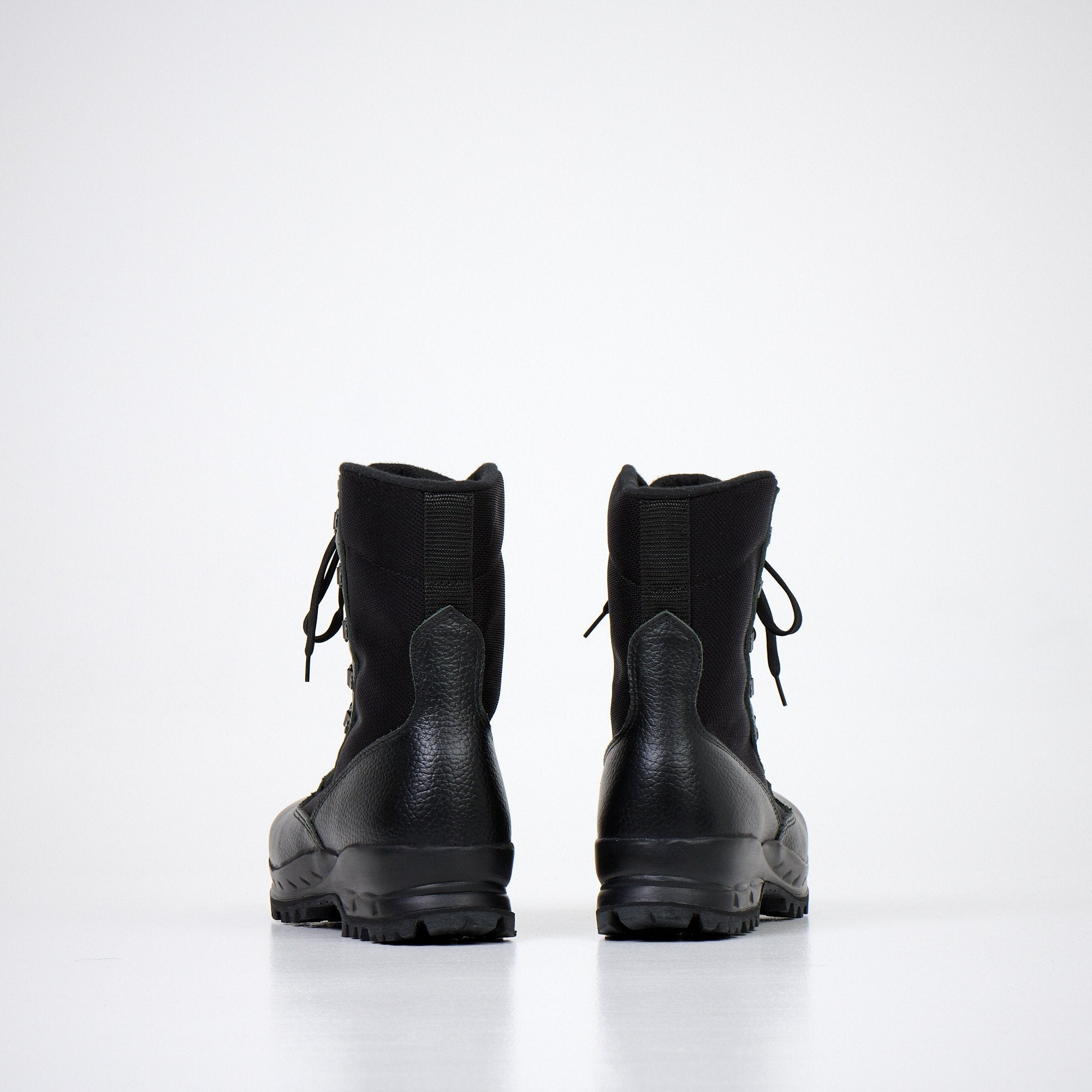 5. Rear view of Samelin 598 Desert Boots Vibram in black, displaying heel and back design